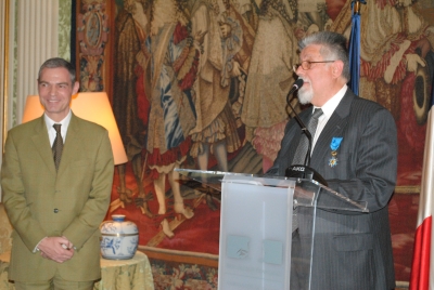 Manuel García Velarde, oficial de la Orden Nacional del Mérito de Francia